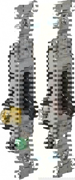 3 Pole, 120 to 277 VAC, 20 Amp, Commercial Grade Toggle Three Way Switch